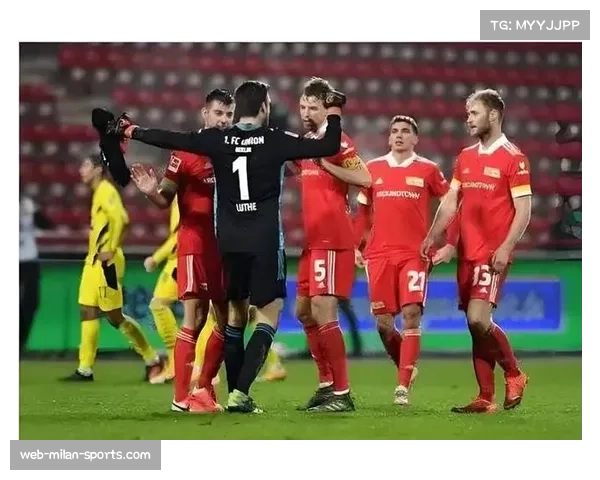 德甲联赛竞争加剧中游球队分差缩小悬念迭起